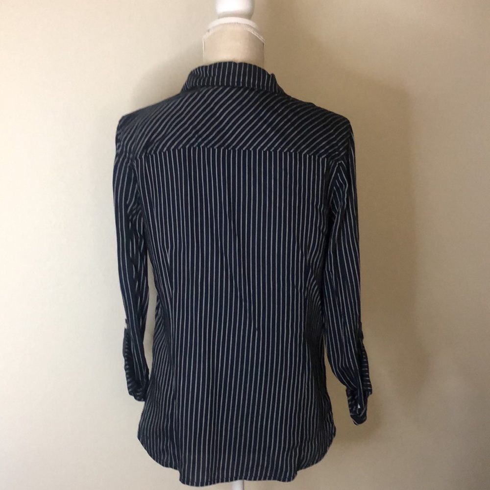 NWOT blue and white stripe button down. - Picture 4 of 6